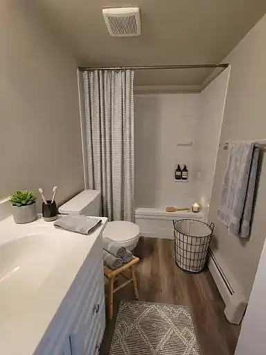 2 bed, 1.0 bath, 750 sqft, $1,395 — Photo 3