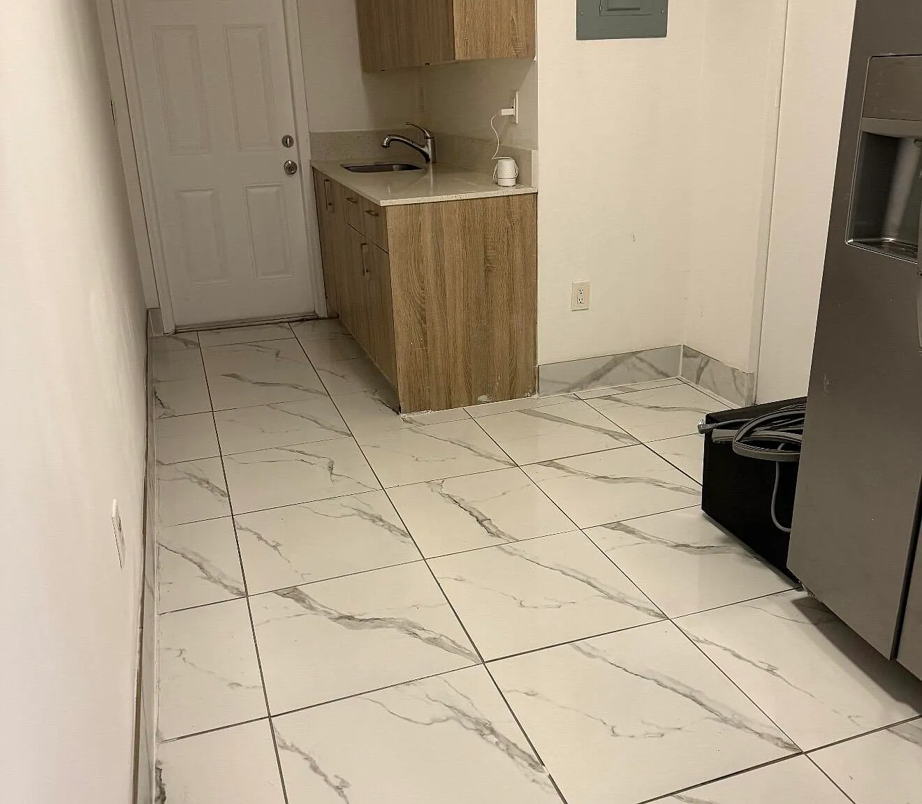 2 bed, 1.0 bath, 5581 sqft, $1,850 — Photo 4