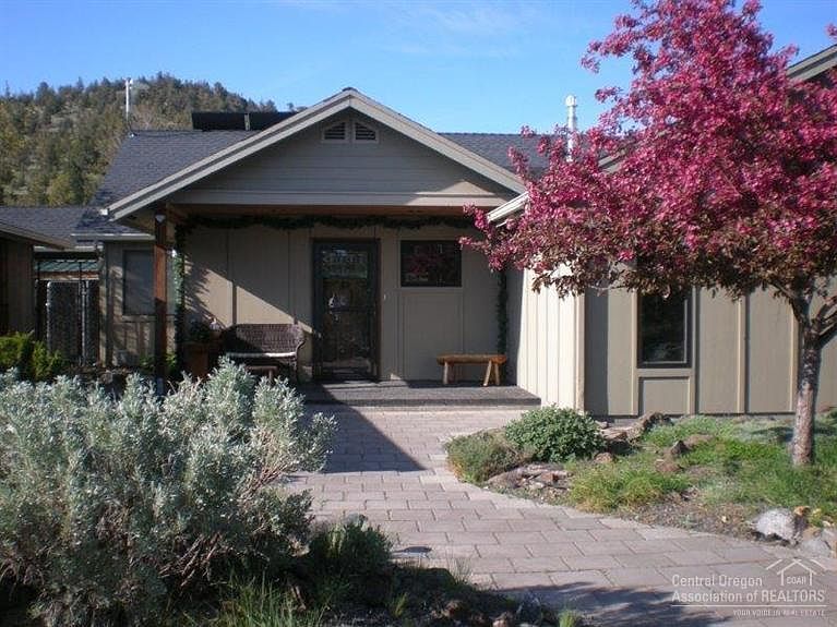1st image of 6663 SE Scenic Dr