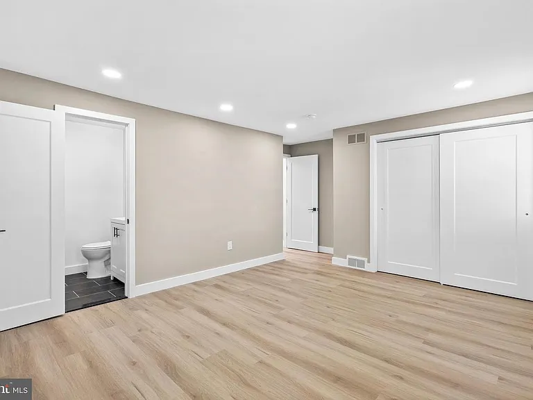 10755 Jeanes St — Photo 3