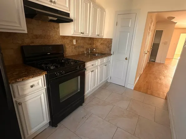 7412 15th Avenue image 2 of 11