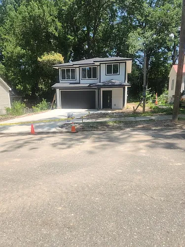 112 E 4th Ave Photo 1