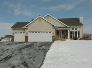2194 Setter Dr, Mosinee, WI 54455