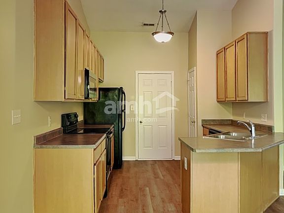 3rd image of 7103 Morello Ln