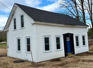 40 Library Road, Grafton, NH 03240