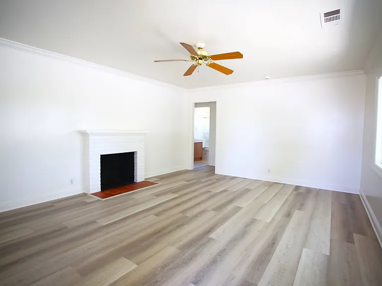 2020 Leland Way — Photo 7