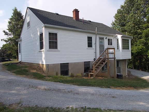 3rd image of 230 W Main Cross St