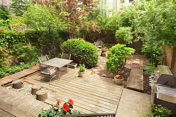 Rented by Town Residential | media 16