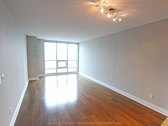 2nd image of 763 Bay St #3403