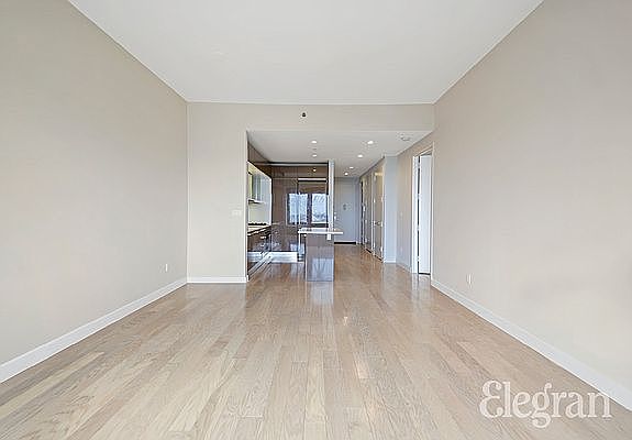 1st image of 75 Wall St APT 36P