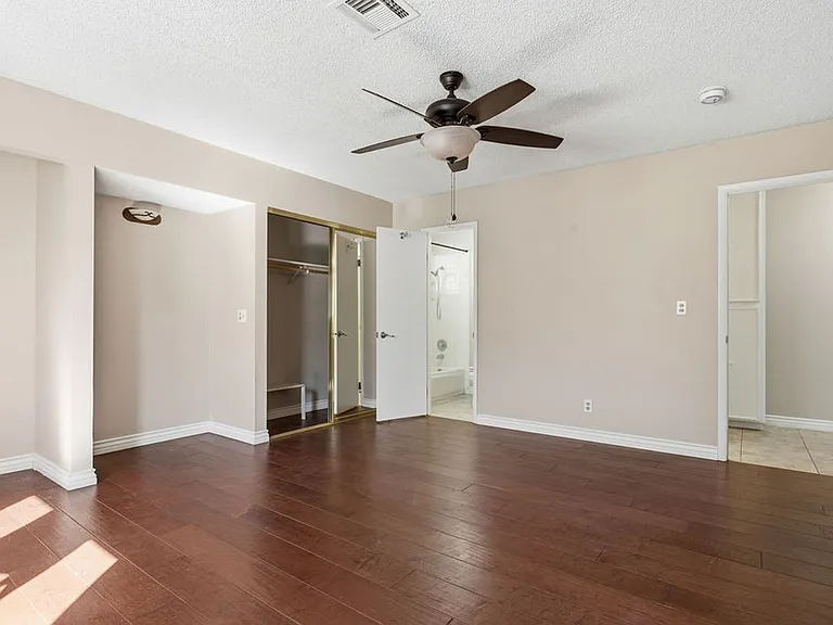 4561 Paseo El Rio Dr — Photo 25