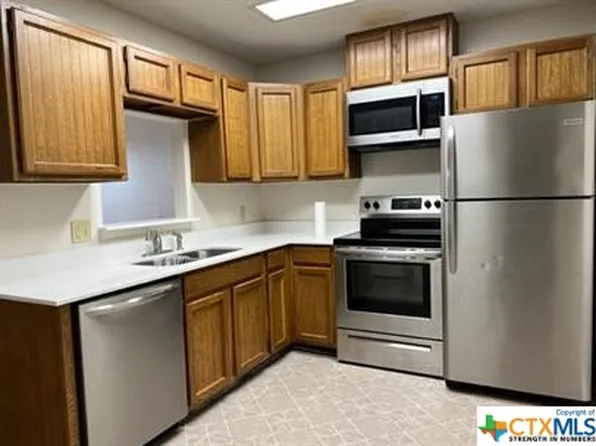 1624 Aquarena Springs Dr APT 110, San Marcos, TX 78666