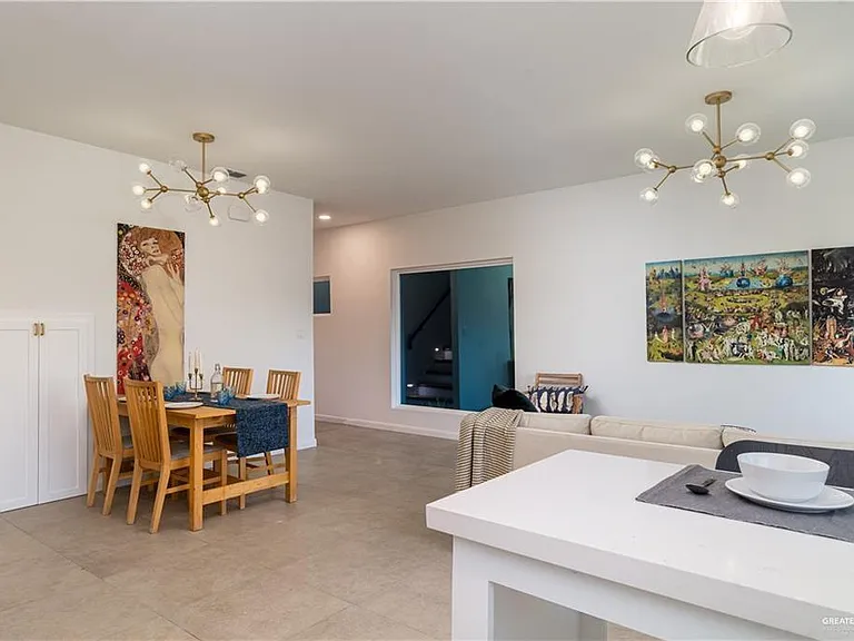 2613 Warbler Ave — Photo 5