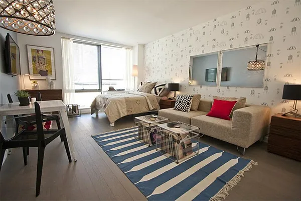 Rented by R New York | media 8