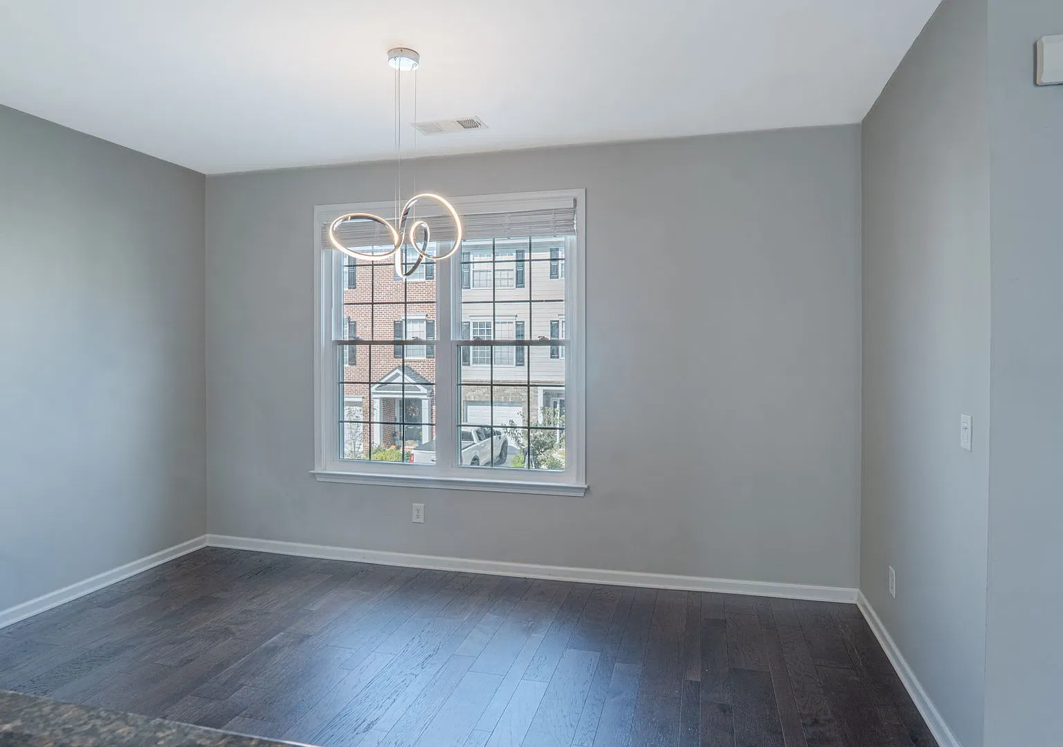 Beautiful 2-Bedroom, 2.5-Bath Home in Chattahoochee Bluffs Convenient Atlanta Location! — Photo 3