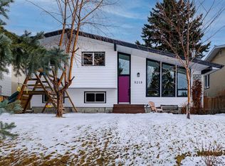 5219 SW Viceroy Dr NW, Calgary, AB T3A 0V2