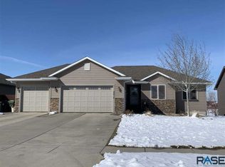 2615 N Ivy Rd, Tea, SD 57064