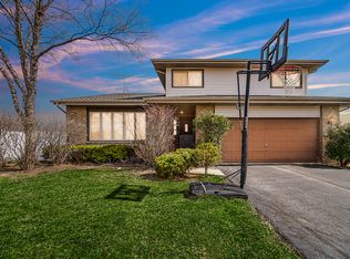 2199 W Cimarron Way, Addison, IL 60101