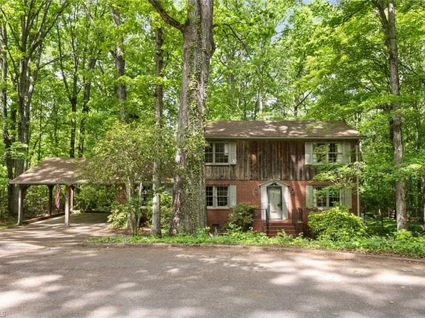 104 Belle Vista Ct, Winston Salem, NC 27106