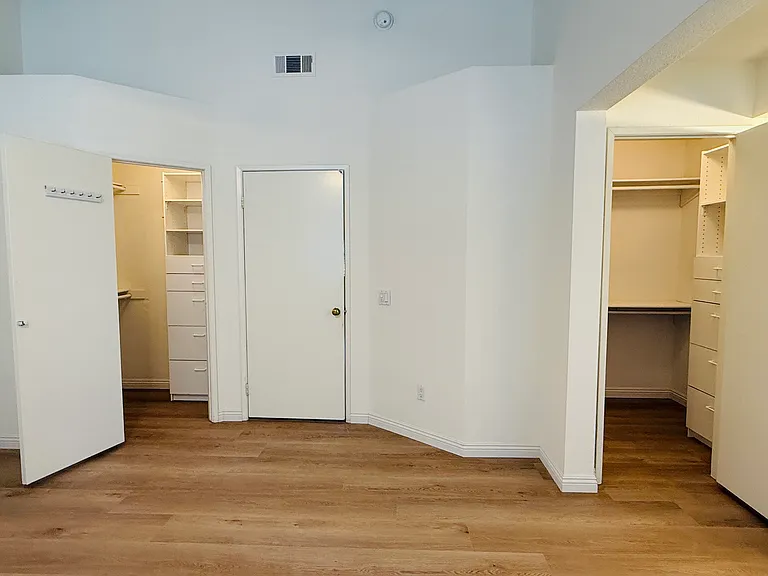 1152 Pebblewood Dr — Photo 12