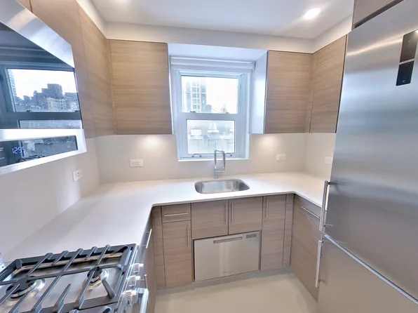 340 East 51st Street image 1 of 8