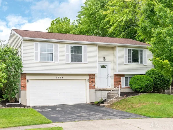 9558 Copper Creek Ct, Miamisburg, OH 45342