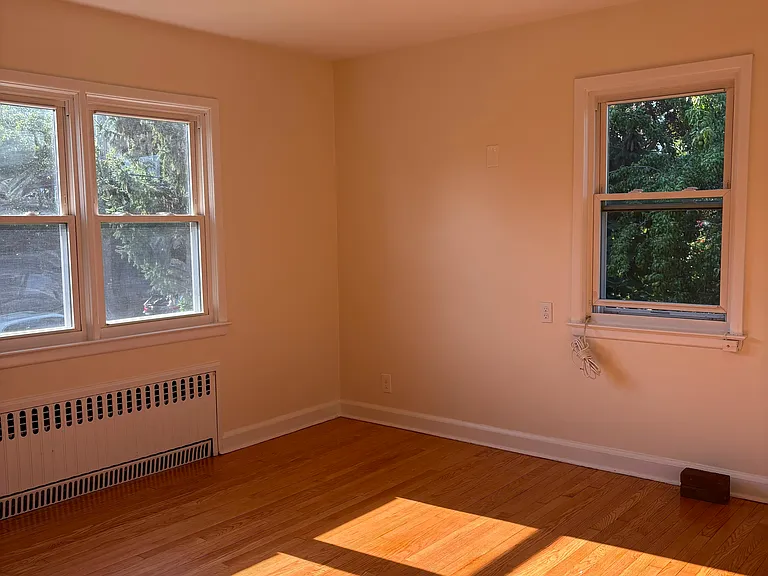 125 Murray Ave — Photo 9