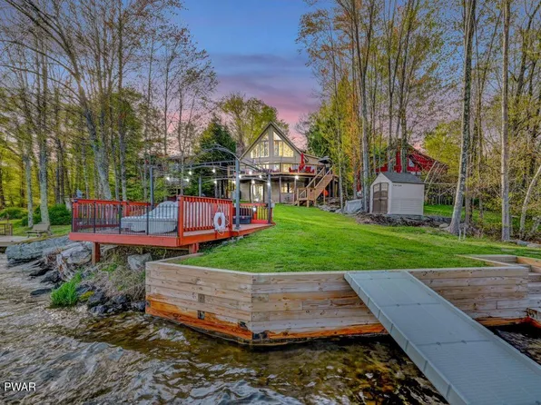 338 Lakeview Dr W, Lake Ariel, PA 18436