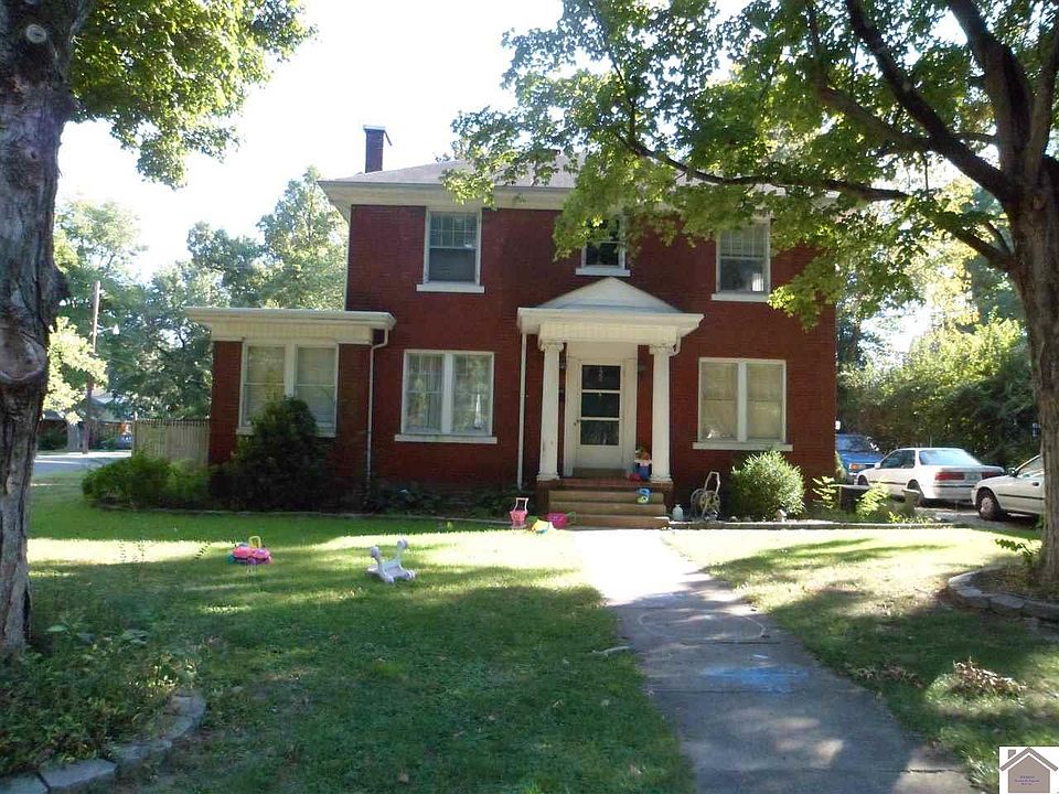 1st image of 620 E College St