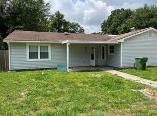 160 Cherokee Cir, Hinesville, GA 31313