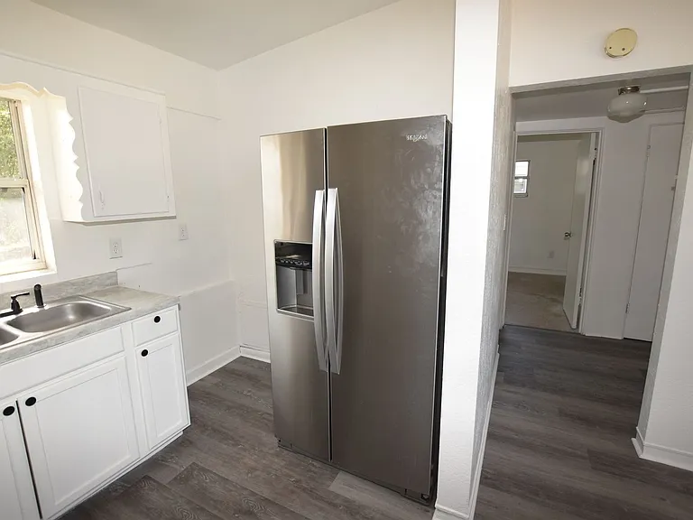 104 W Lancaster Rd — Photo 12