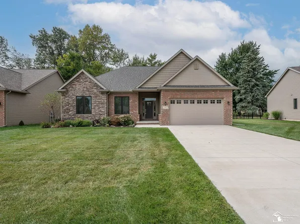545 Rose Crest Blvd, Monroe, MI 48162