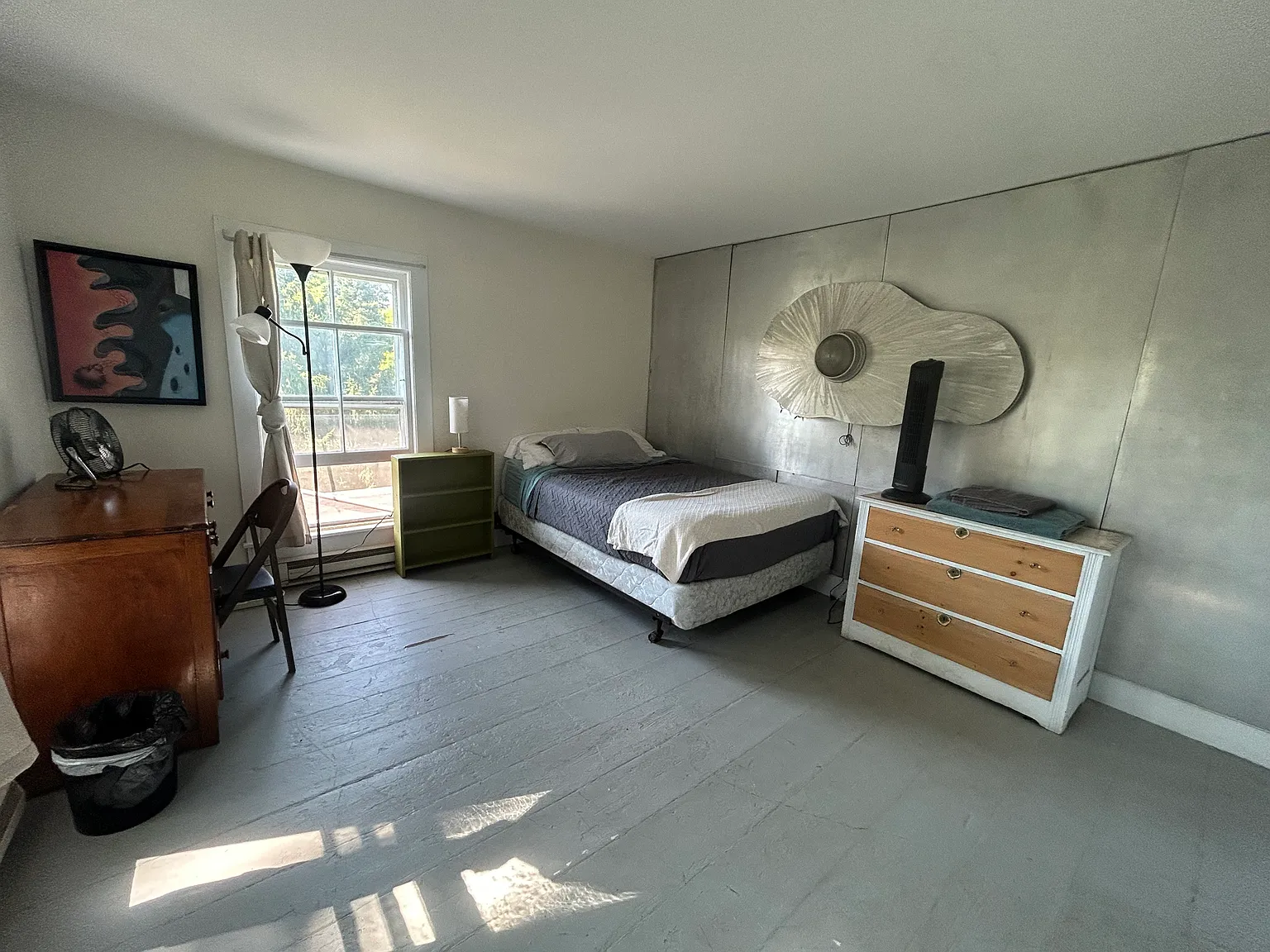 4 bed, 2.5 bath, 2000 sqft, $600 — Photo 2