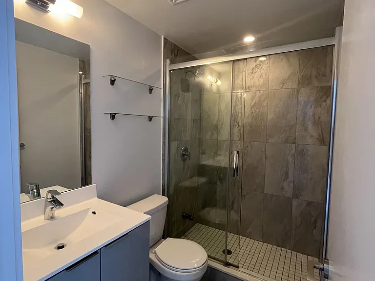 30 Shore Breeze Dr #4910 — Photo 9