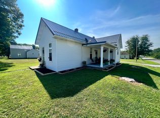 215 W Union St, Waynetown, IN 47990