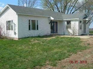 317 W Wall St, Ancona, IL 61311