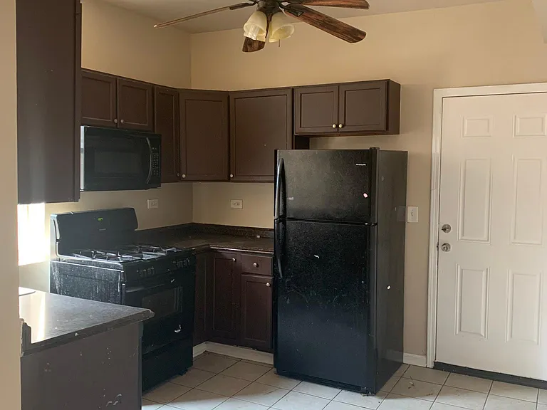 7018 S Sangamon St #2 — Photo 7