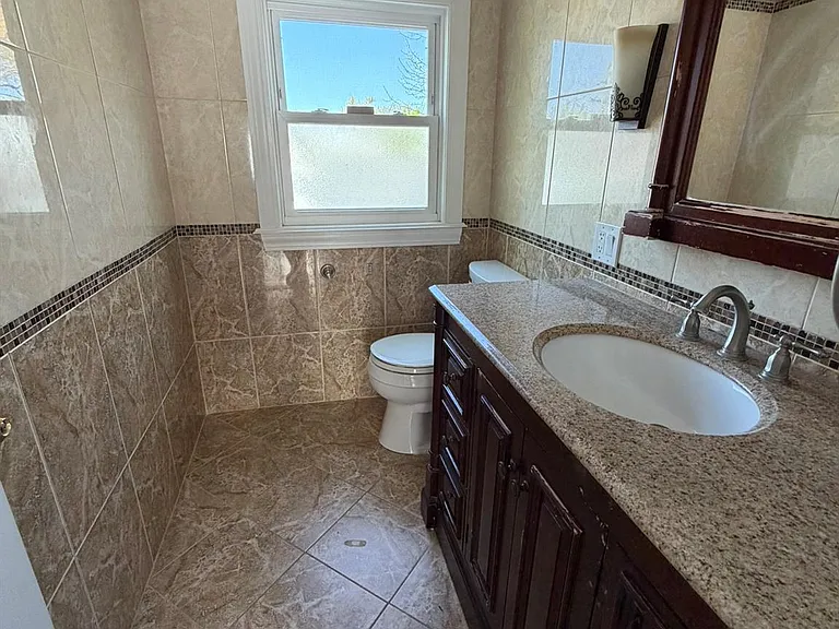 42 Rhodes Dr #HOUSE — Photo 11