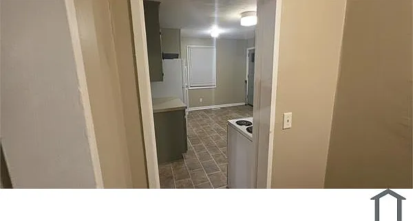 2 bed, 825 sqft, $1,045 — Photo 2