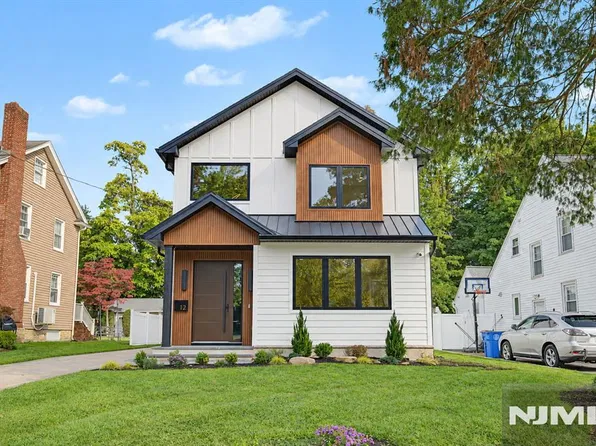12 Spruce Street, Tenafly, NJ 07670