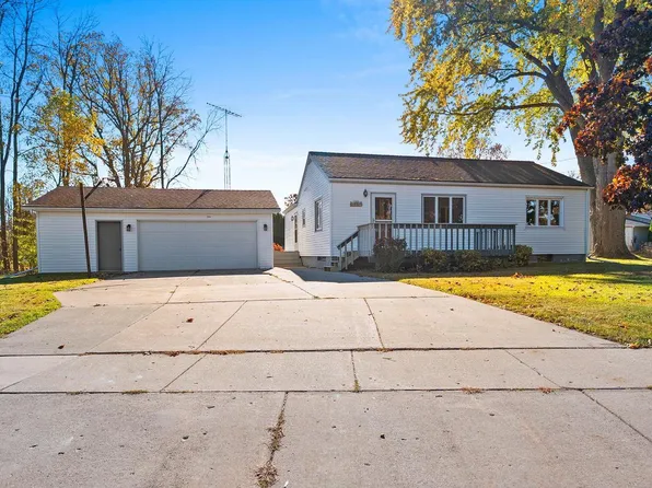 4207 Menasha AVENUE, Manitowoc, WI 54220