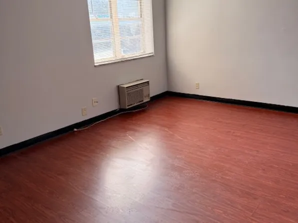 1105 2nd Ave APT 27, Akron, OH 44306