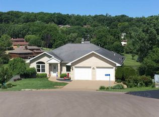 14115 Kathleen Ct, Dubuque, IA 52003