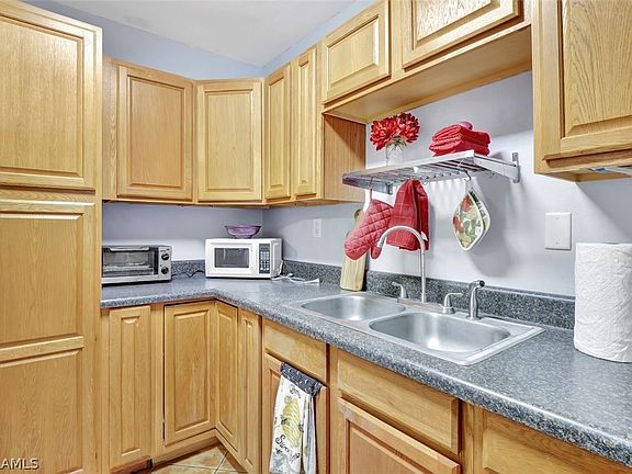 4th image of 2455 Cortez Blvd