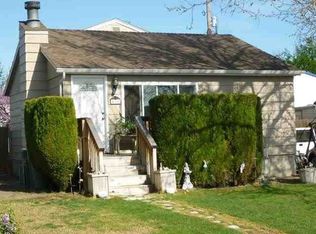 416 Wright Ave, Richland, WA 99352
