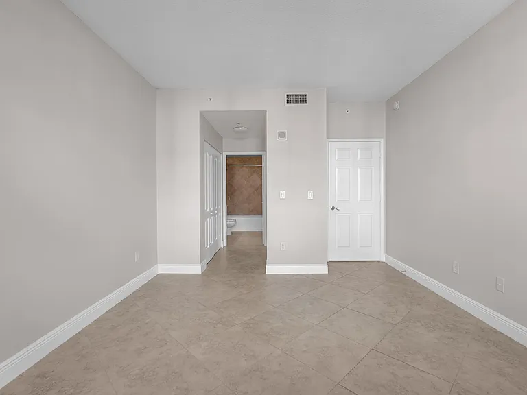 233 S Federal Hwy #603 — Photo 11