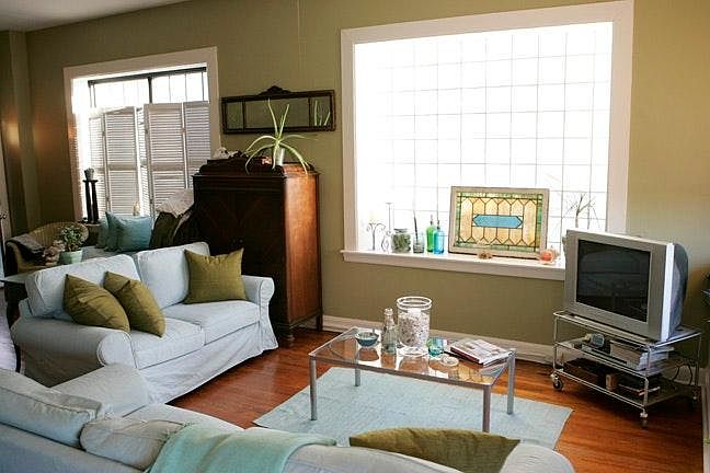 2nd floor living area
