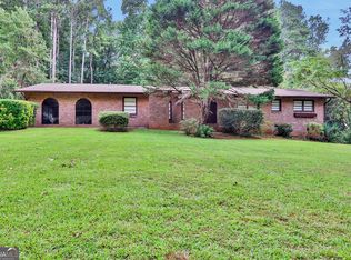 5428 Smoke Rise Dr, Stone Mountain, GA 30087