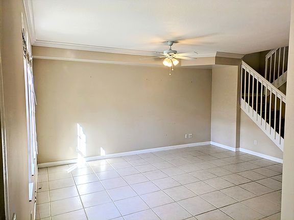 5th image of 143 Middlebury Dr