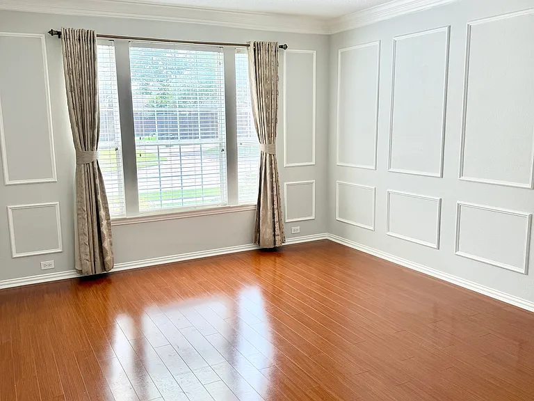507 Gifford Dr — Photo 2